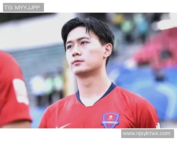 足球明星眼中的中国足球发展与文化魅力探讨