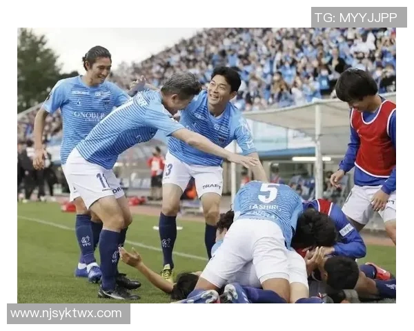 新泄天鹅迎战横滨FC争夺赛季关键三分的精彩对决